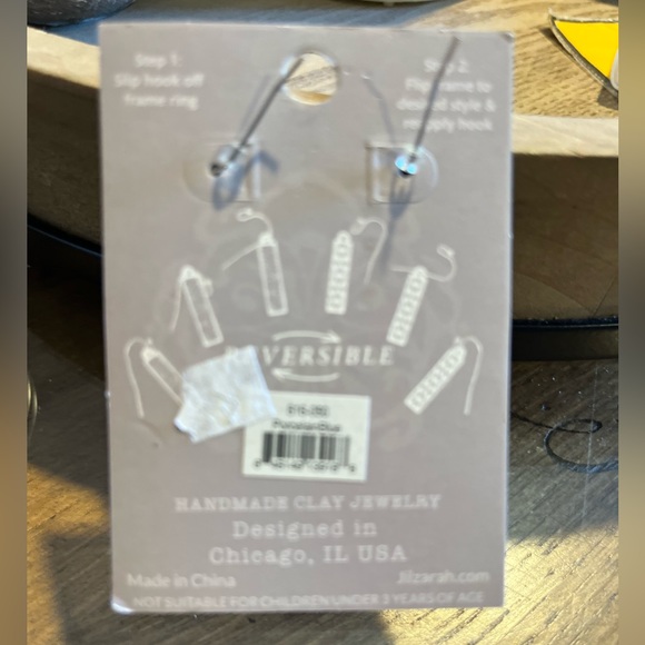 Women's Reversible Earrings - NWT Jilzarah Handmade Clay Jewelry- Gorgeous on! - Picture 7 of 7